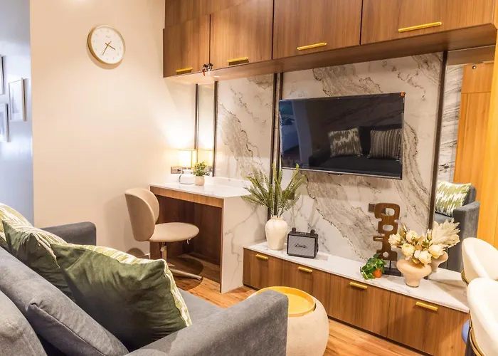 Cozy 2br Free Parking, Free Pool & Self Check In Manila