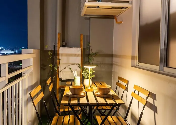 Aparthotel Cozy 2br Free Parking, Free Pool & Self Check In 4*