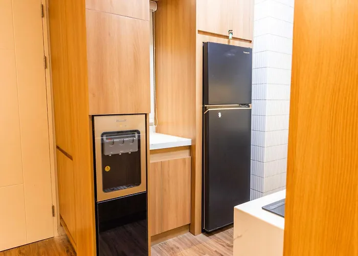 Aparthotel Cozy 2br Free Parking, Free Pool & Self Check In Manila