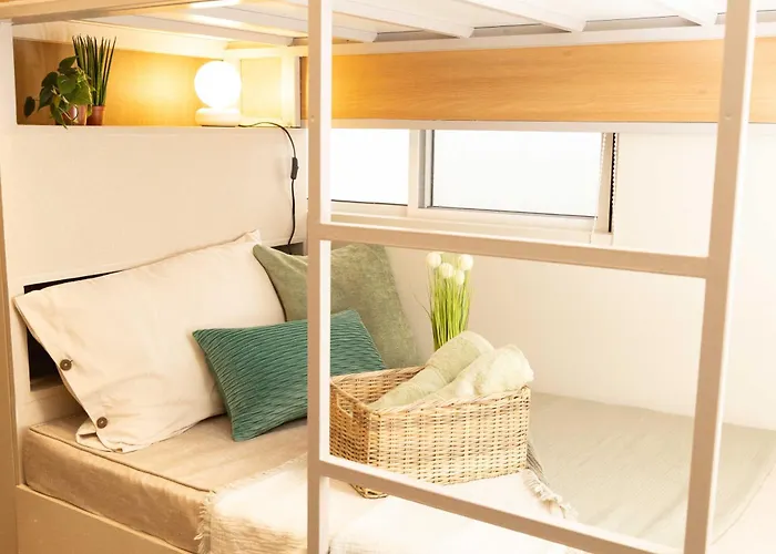 Cozy 2br Free Parking, Free Pool & Self Check In Manila