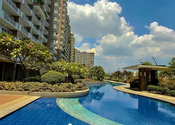 Aparthotel Cozy 2br Free Parking, Free Pool & Self Check In 4*
