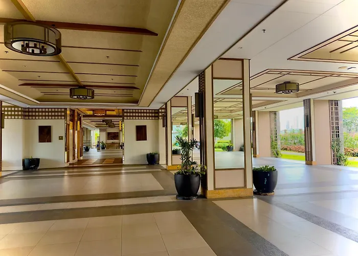 Aparthotel Cozy 2br Free Parking, Free Pool & Self Check In 4*